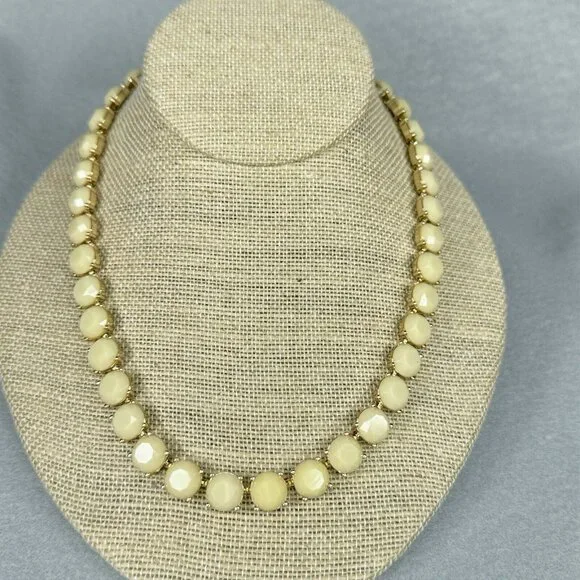 Banana Republic Beaded Statement Necklace Pale Honey Faceted Prong Set Gold Tone - Picture 7 of 8